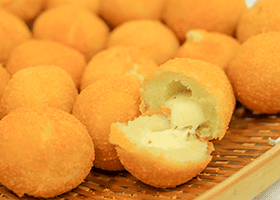 Bolinha de Queijo